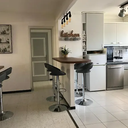 A 15mn Des Plages, Beau Duplex A 佩皮尼昂
