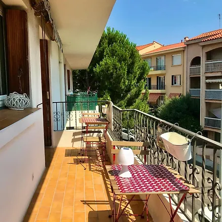 A 15mn Des Plages, Beau Duplex A Apartment