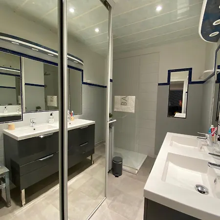 Apartment A 15mn Des Plages, Beau Duplex A *
